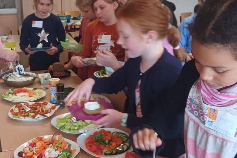 Den Drittklässlern schmeckt das gesunde Essen