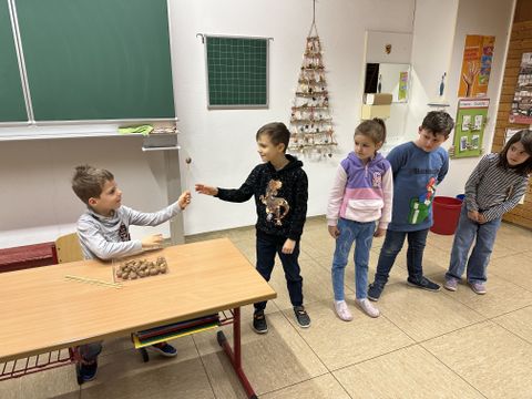 Weihnachtsgeschenk aus Walnüssen