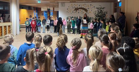 "Von drauß vom Walde" mit Klasse 4a