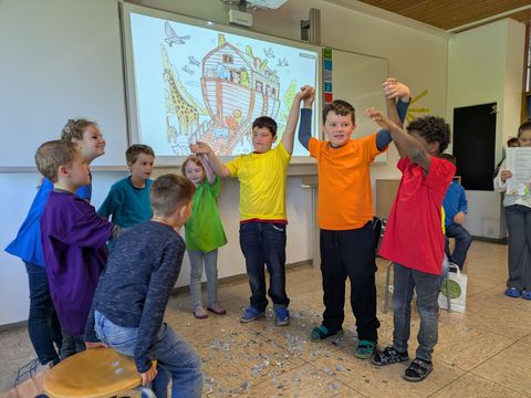 Arche Noah - Vorführung: Streit der Farben