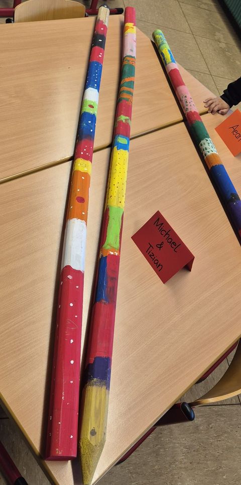 Kunst aus Holz für den Schulhof