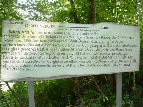 Holzschild auf dem Schöpfungsweg