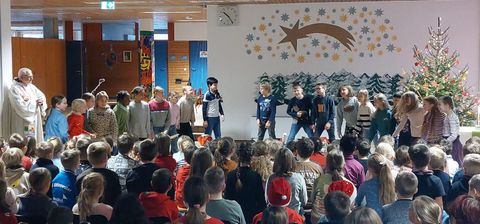 Weihnachtsgottesdienst mit Klasse 4