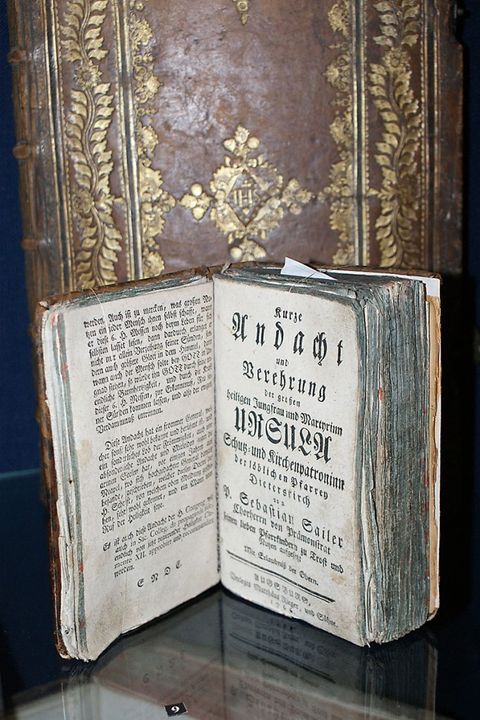 Impressionen & Exponate aus der Sebastian Sailer Gedenkstätte