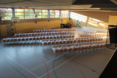 Turn- und Festhalle Uttenweiler, Bestuhlung