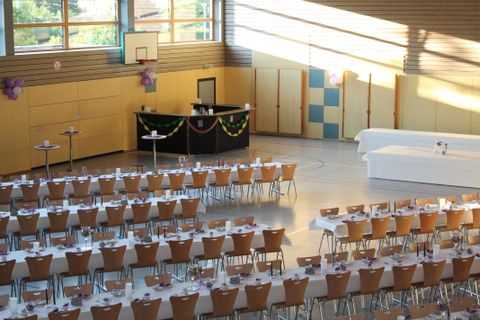 Turn- und Festhalle Uttenweiler, Bestuhlung